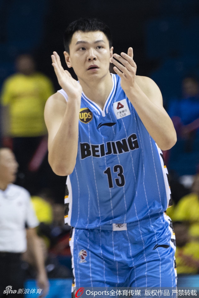 赛后体能课后,塞维利亚临场应变备战CBA常规赛,悬念犹存,临场指挥获称赞的简单介绍 赛后体能课后,塞维利亚临场应变备战CBA常规赛,悬念犹存,临场指挥获称赞的简单介绍