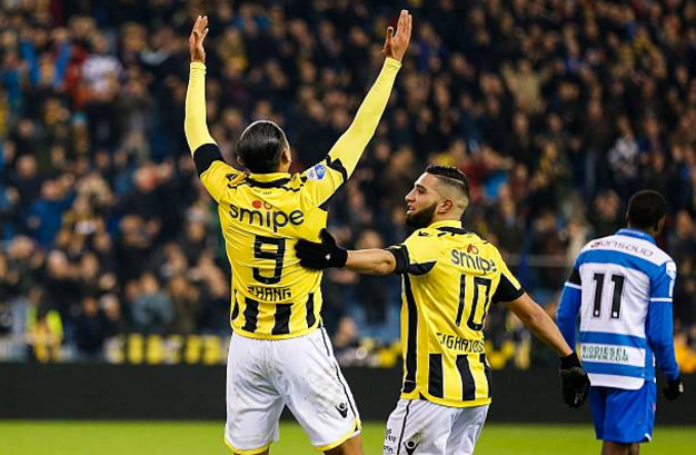 雄鹿客场大胜76人