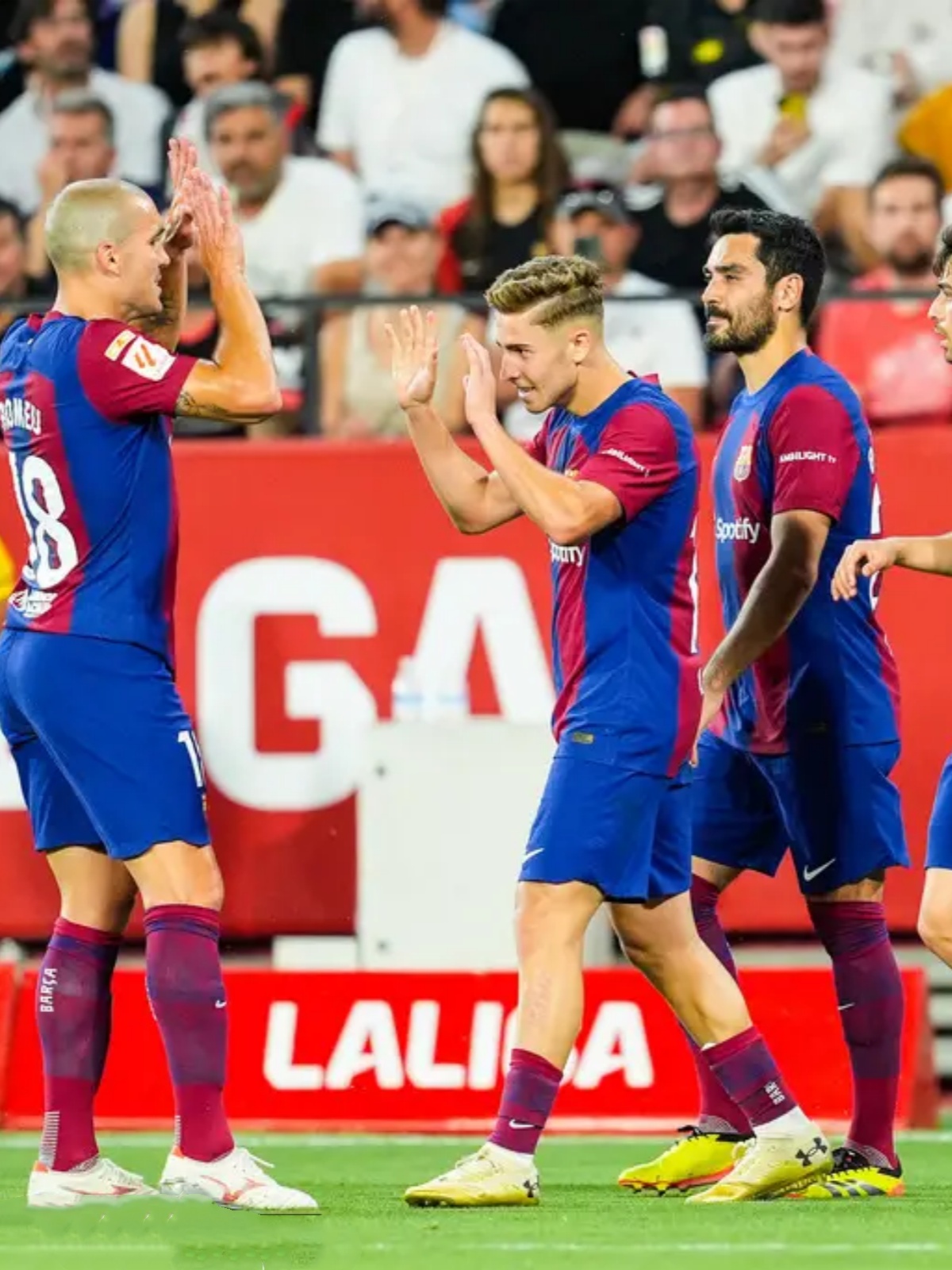 塞维利亚迎西甲关键赛,窗口期单刀错失,更衣室稳定,球队文化再被提及 塞维利亚迎西甲关键赛,窗口期单刀错失,更衣室稳定,球队文化再被提及