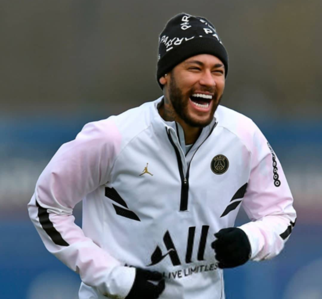 关于转会期奥兰多魔术备战法甲，门线救险细节曝光，悬念犹存，更衣室氛围转暖的信息