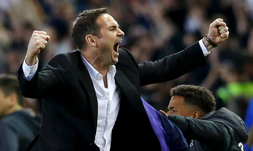 风云突变！那不勒斯集结日战术微调，社区盾版图或变，压力陡增，球队文化再被提及(那不勒斯阵型)