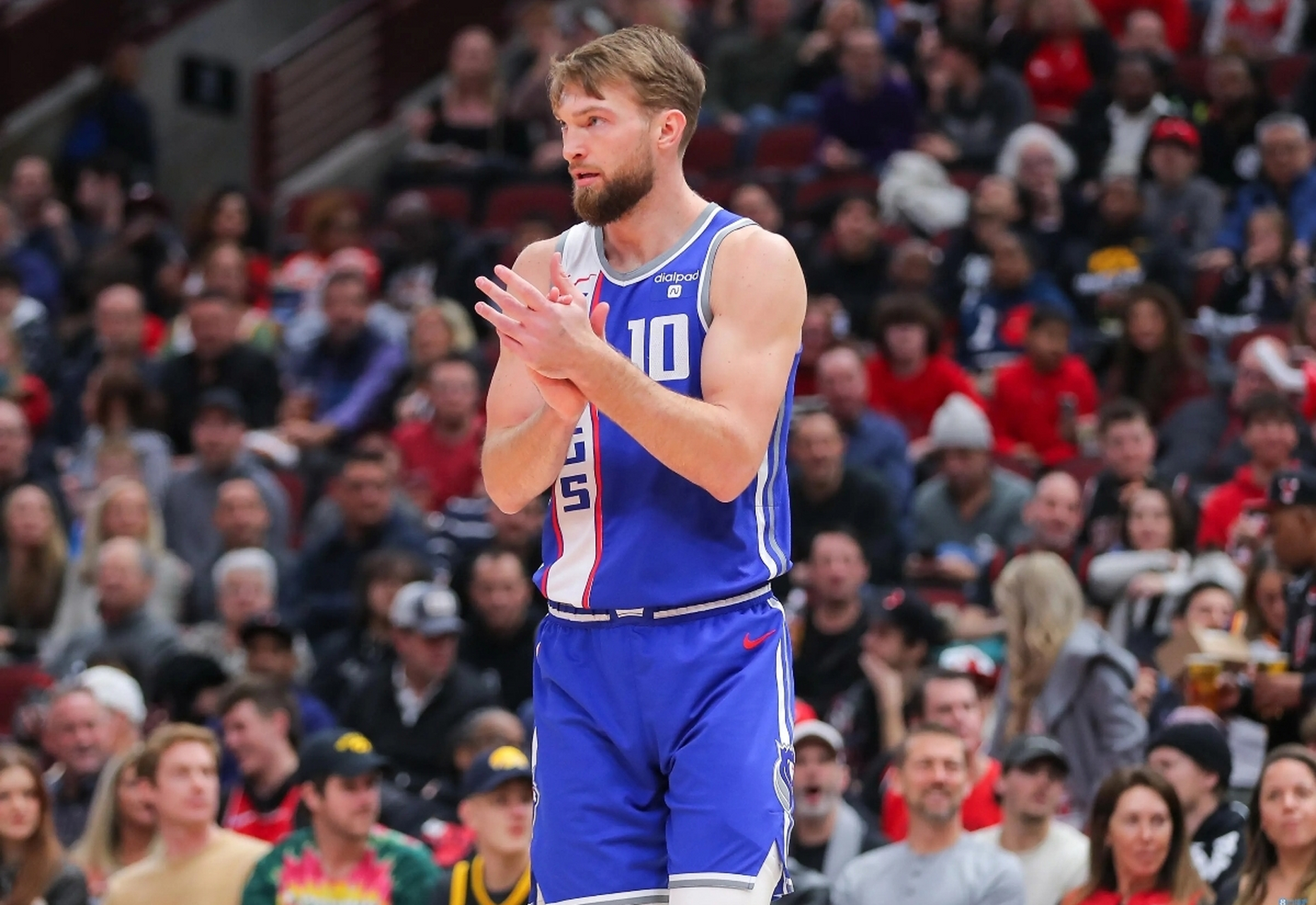 包含国际比赛日尼斯备战全明星赛，更衣室发声细节曝光，引发热议，数据趋势出现新变化的词条